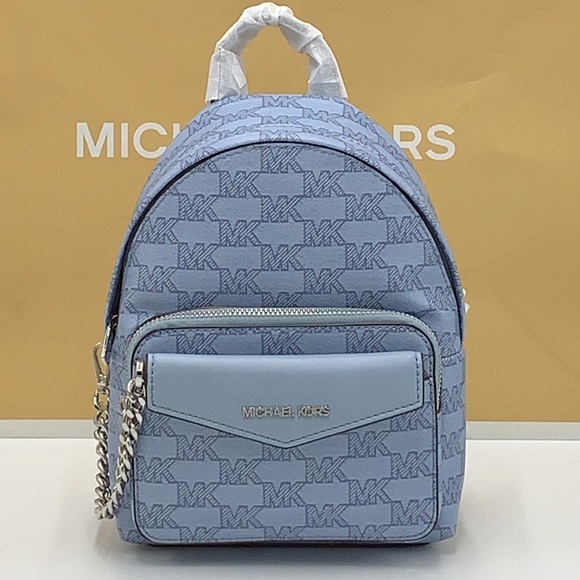 MICHAEL KORS
Maisie Extra-Small Pebbled Leather 2-in-1 Backpack
Pale Blue
NWT - Picture 4 of 16